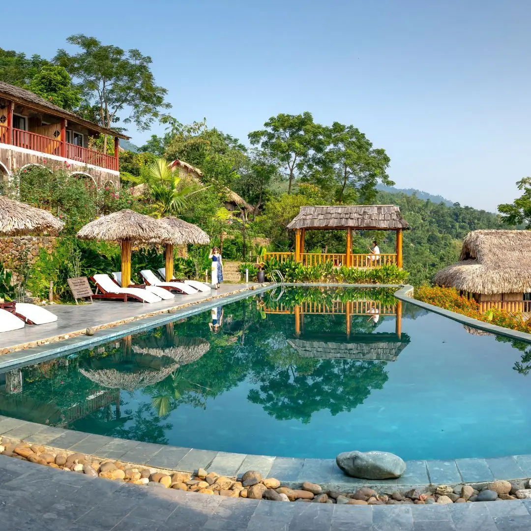  Swimming Pool Construction