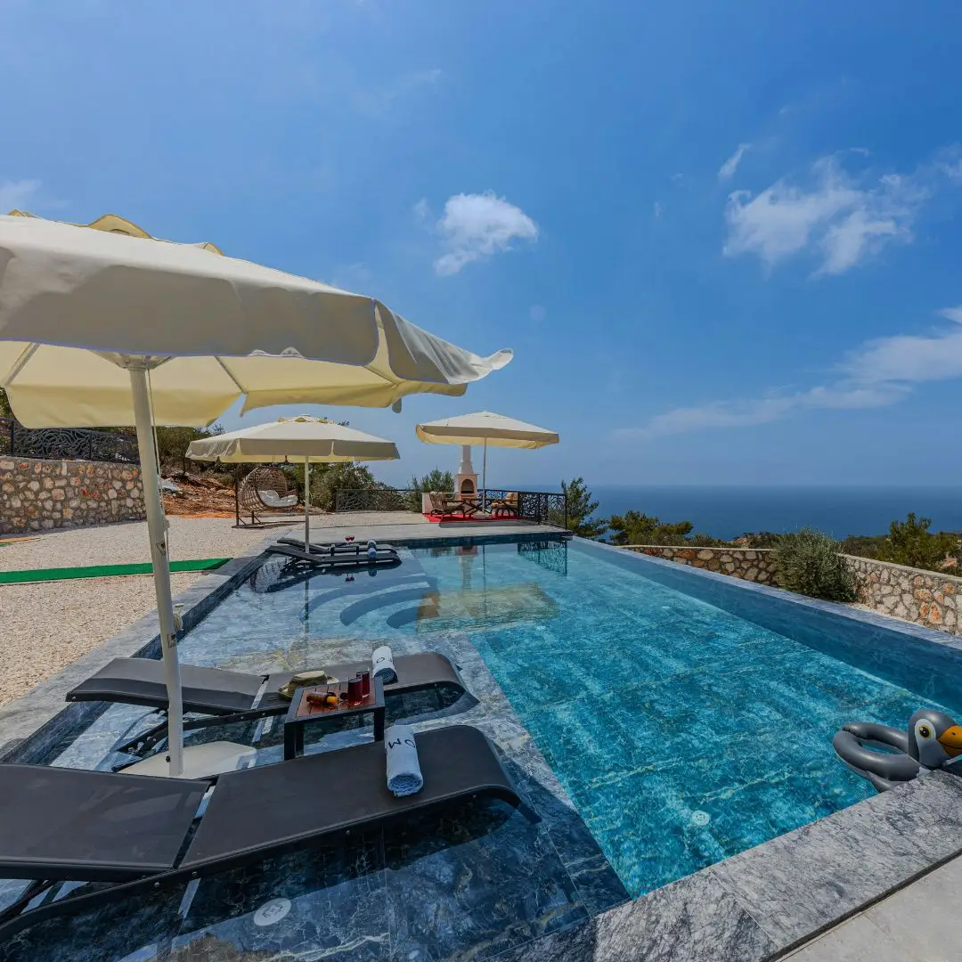  Swimming Pool Builder